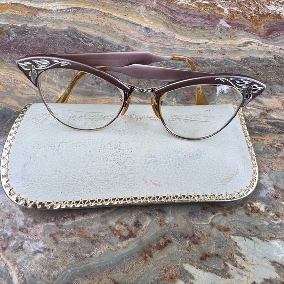 Antique Diamond cut aluminum frame cat eye glasses - Picture 6 of 15